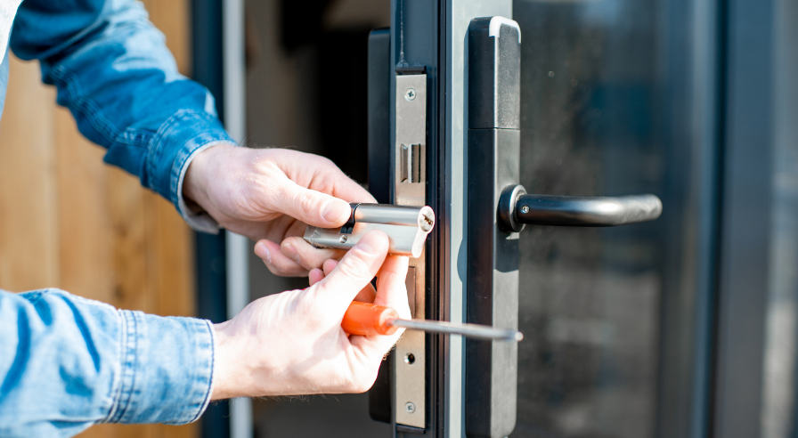 A Guide to Hiring a Locksmith in 2017